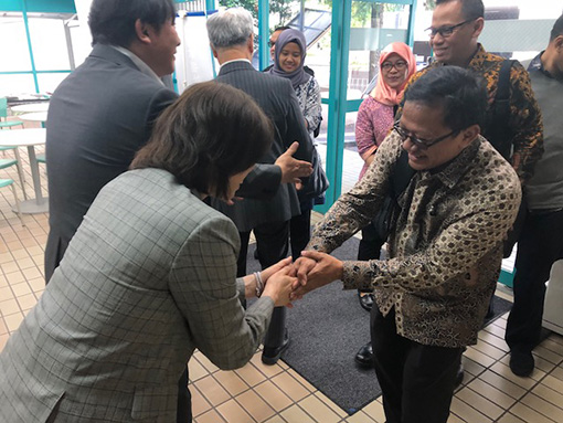 インドネシア政府視察団及び外務省、厚生労働省が来訪されました。
